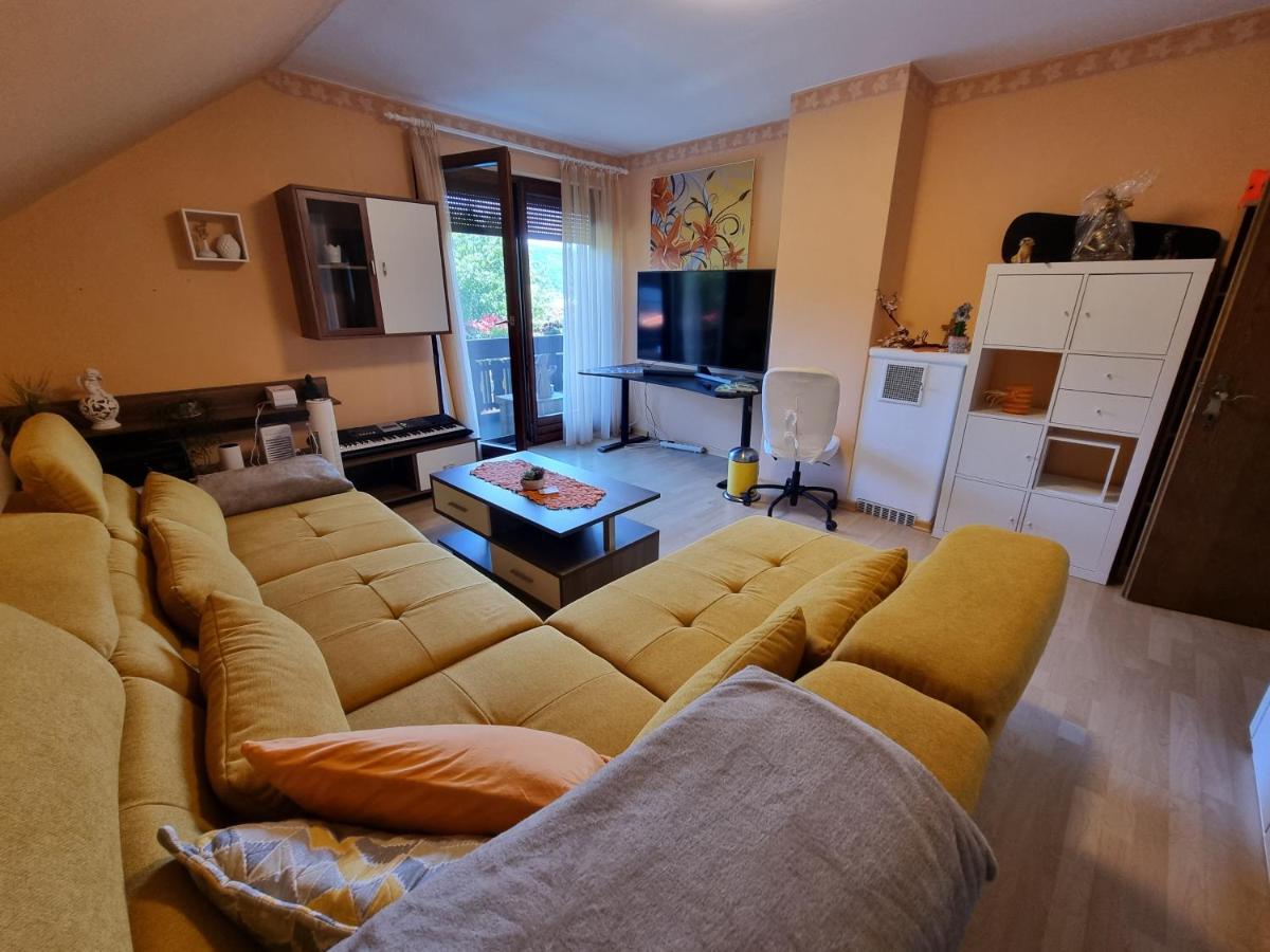 Haus Flora - Ferienwohnung Bodensdorf Luaran gambar